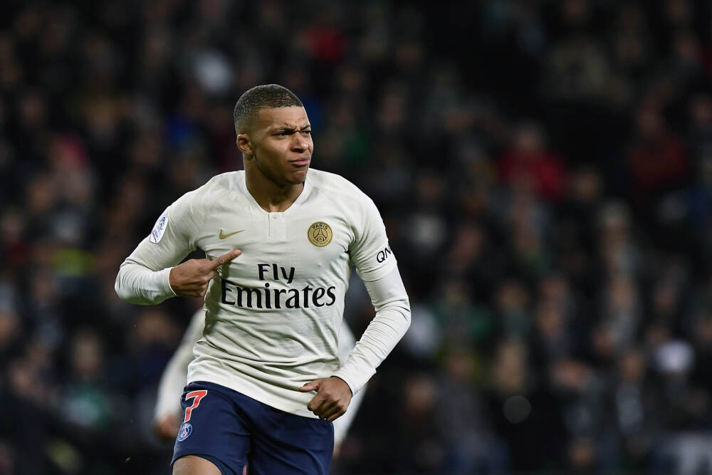 中原地产：CCL按周升0.29%创近一年半次高 料短期香港楼价升势持续